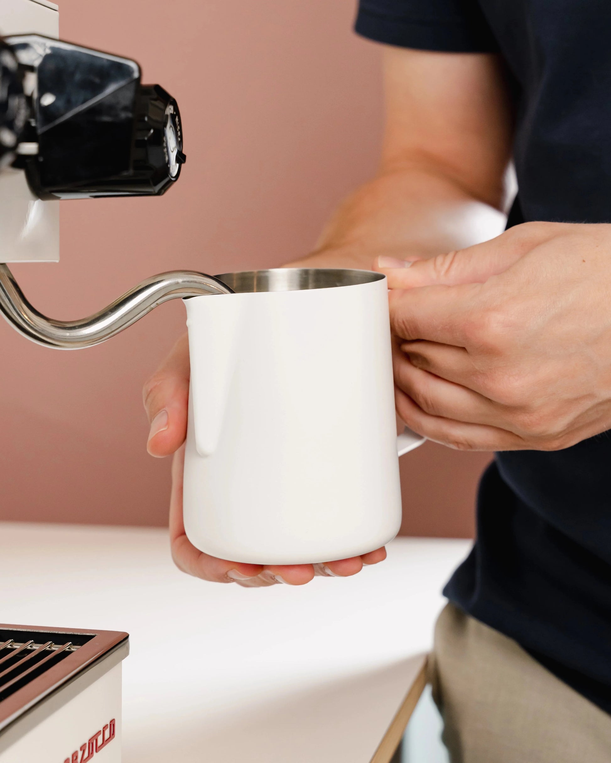 Milk frother jug - essentials