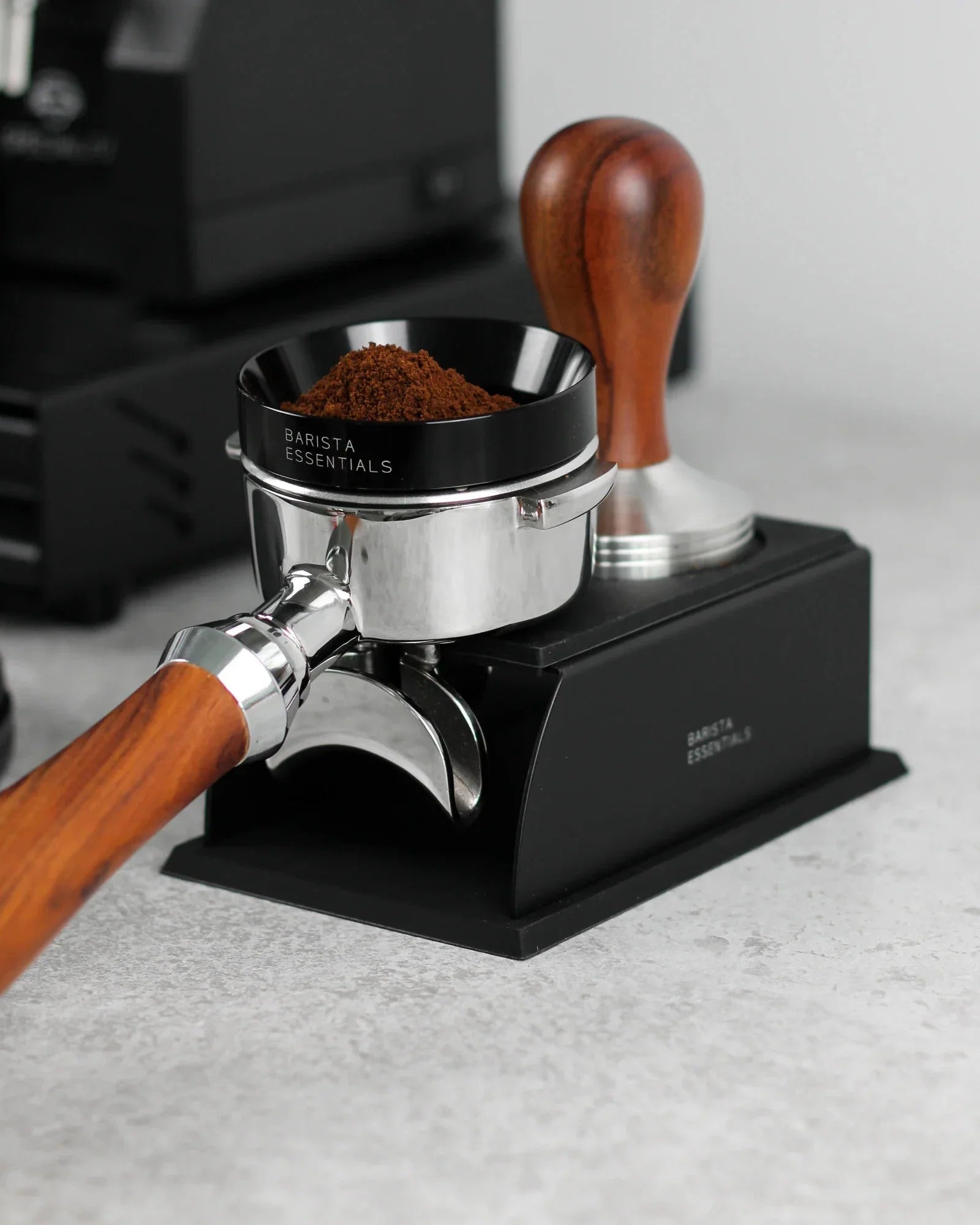 Tamping station