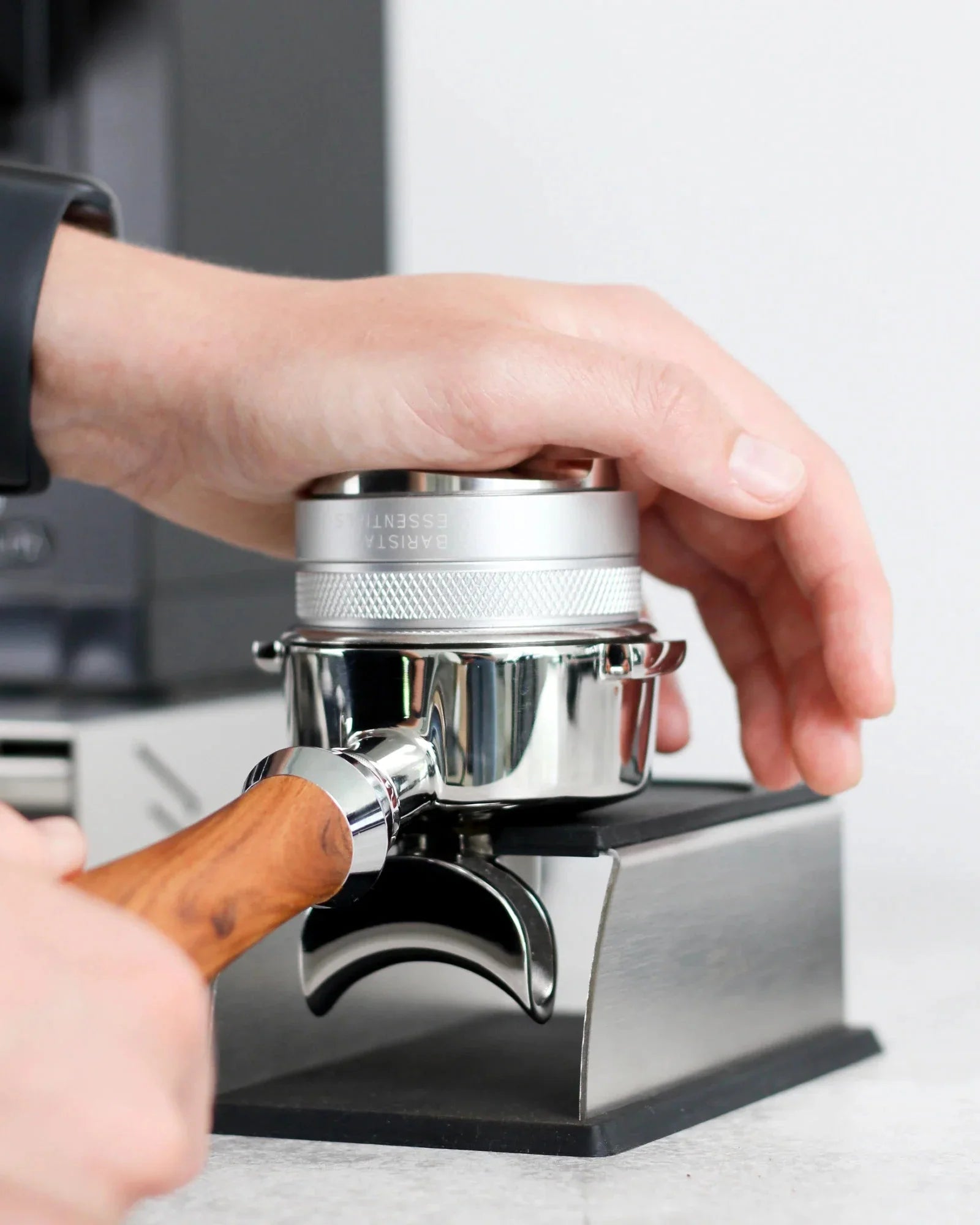 Tamping station